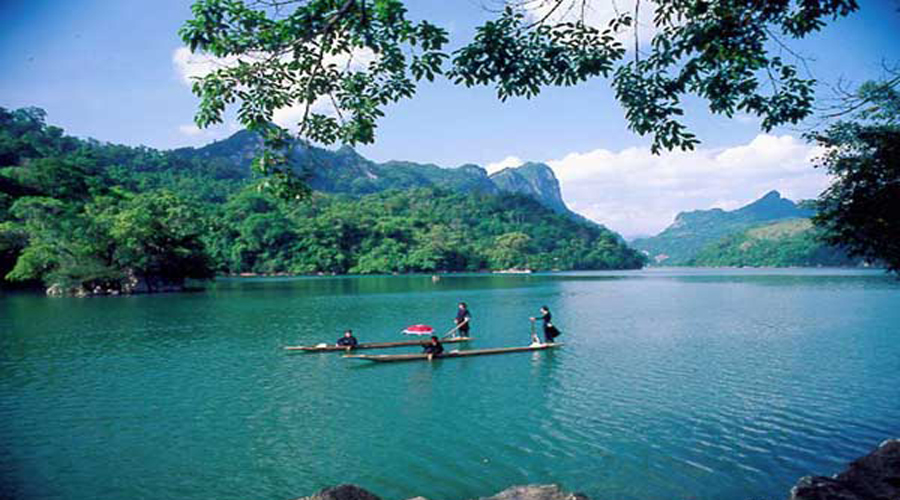 Tham quan ao tiên hồ ba bể