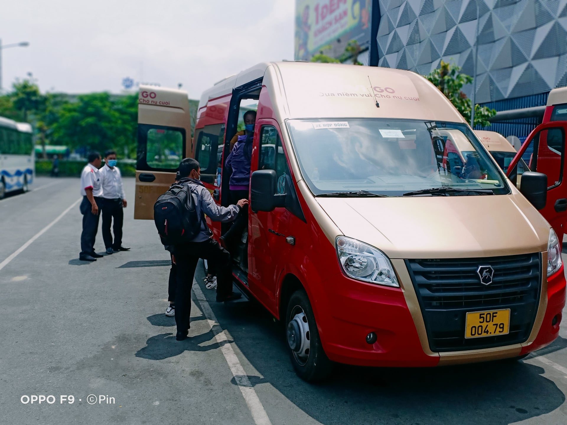 Xe sân bay Tân Sơn Nhất – Dịch vụ vận chuyển chuyên nghiệp của Thuê Xe Huy Đạt