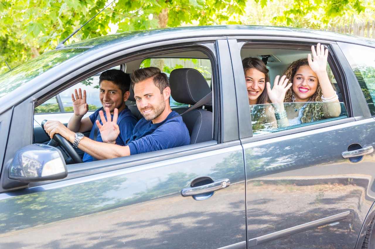 Why Rent a Car in Ho Chi Minh City with DiDu.vn?